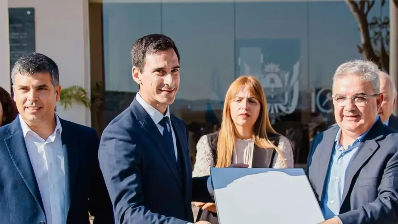 Telecentro y Catamarca cerraron un acuerdo para brindar internet satelital a 300 escuelas