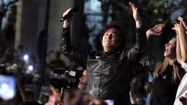 Javier Milei presenta su libro en el Movistar Arena en medio del narco escándalo