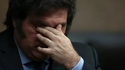 Javier Milei lanzó la campaña para octubre en Córdoba y no fue nadie: hasta la policía lo dejó en offside Javier Milei lanzó la campaña para octubre en Córdoba y no fue nadie: hasta la policía lo dejó en offside