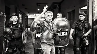 Pepe Mateos, fotoperiodista: "Mi vida fotográfica cambió desde el 19 de diciembre de 2001" Pepe Mateos, fotoperiodista: "Mi vida fotográfica cambió desde el 19 de diciembre de 2001"
