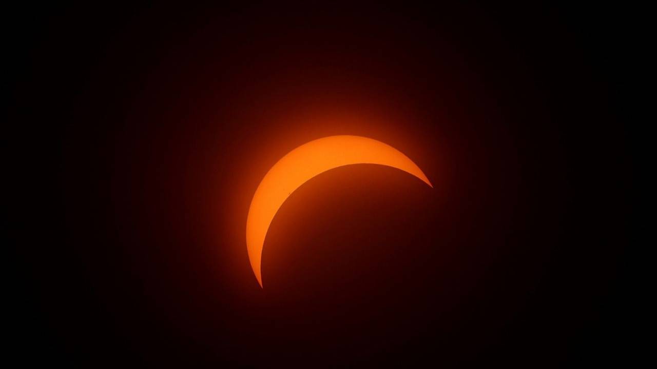 Último eclipse solar del año: así será el evento que podrá verse desde Argentina en vivo