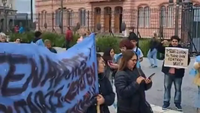 No fue nadie: el fracaso de la marcha en apoyo a Milei