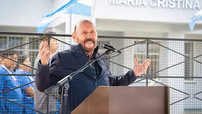 Insfrán inauguró obras en el oeste formoseño y arremetió contra el ajuste de Milei: "Con los votos lo vamos a sacar" Insfrán inauguró obras en el oeste formoseño y arremetió contra el ajuste de Milei: "Con los votos lo vamos a sacar"