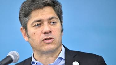 Kicillof criticó el show musical de Milei: "Están por fuera de la realidad"