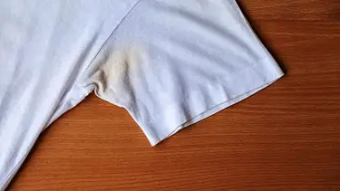 Diego Fernández, ingeniero bioquímico, reveló por qué la ropa blanca se pone amarilla y cómo dejarla como nueva