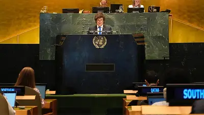 Milei pidió aplicar el modelo del Estado mínimo y la motosierra en la ONU Milei pidió aplicar el modelo del Estado mínimo y la motosierra en la ONU