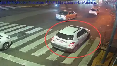 Triple femicidio de Florencio Varela: así quedó la camioneta que incendiaron en un descampado Triple femicidio de Florencio Varela: así quedó la camioneta que incendiaron en un descampado