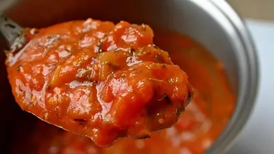 La receta de la salsa casera de tomate. La receta de la salsa casera de tomate.