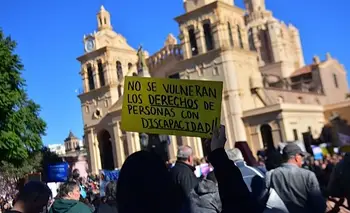 Presentan un amparo para que Milei aplique la ley de Emergencia en Discapacidad | Córdoba 