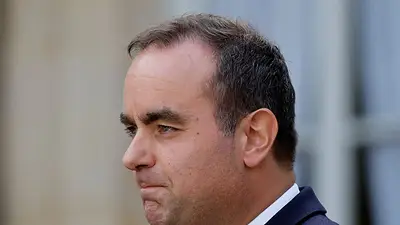 Nuevo primer ministro francés descarta impuesto al patrimonio y busca reducir déficit presupuestario Nuevo primer ministro francés descarta impuesto al patrimonio y busca reducir déficit presupuestario