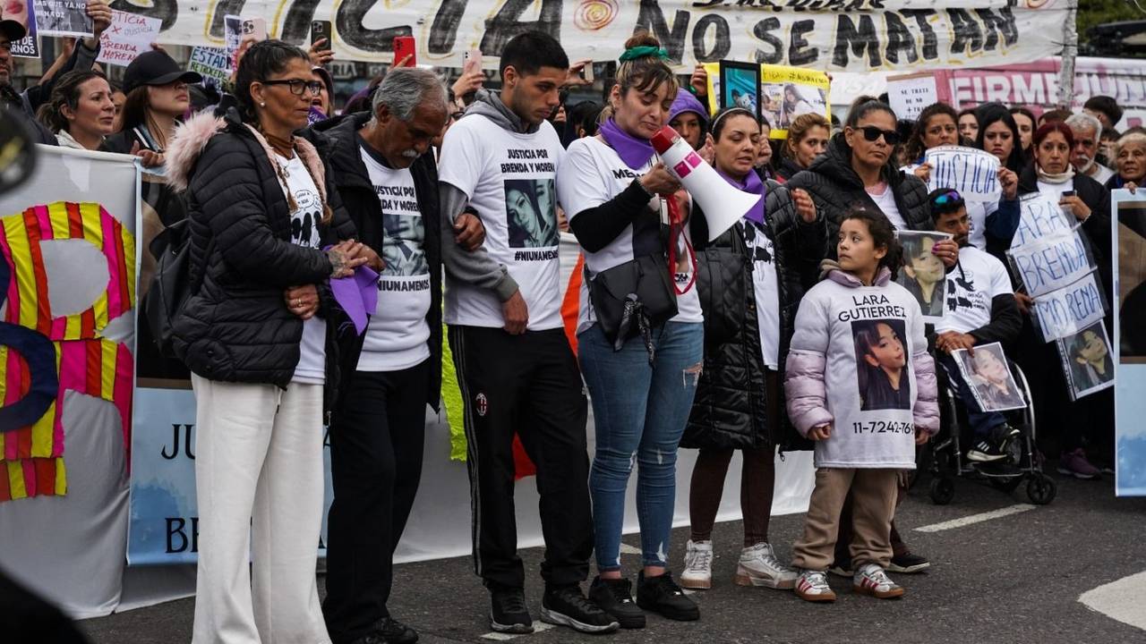 Familiares de Brenda, Morena y Lara pidieron Justicia acompañados de una multitud: "La vida entera"