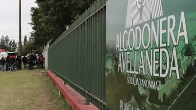 Crisis textil: Algodonera Avellaneda paralizó su producción y deja en vilo a 300 trabajadores Crisis textil: Algodonera Avellaneda paralizó su producción y deja en vilo a 300 trabajadores