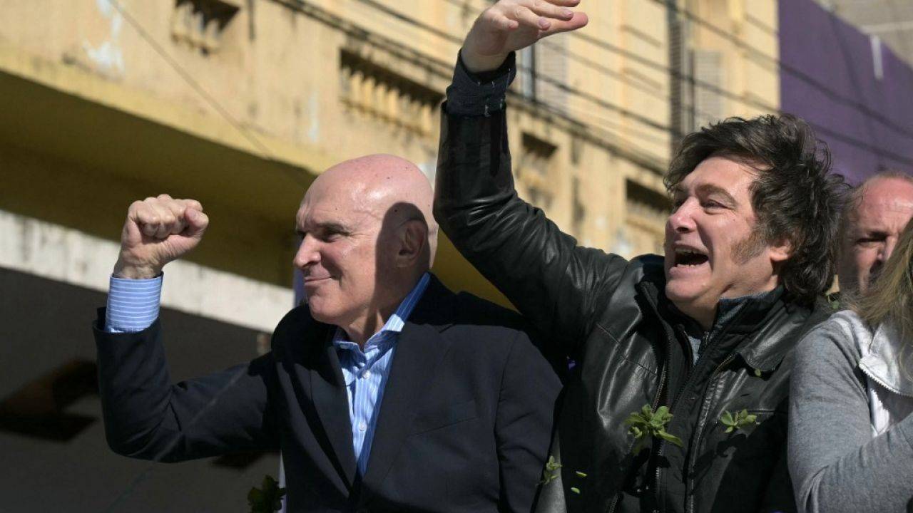 Milei salió a defender a Espert por su vínculo con un acusado por narcotráfico: "Chimento de peluquería"