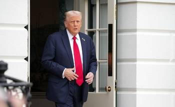 Se cierra el gobierno de EE.UU., mientras Trump promete USD 20.000 millones a Milei | Crisis política en washington