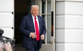 Se cierra el gobierno de EE.UU., mientras Trump promete USD 20.000 millones a Milei | Crisis política en washington