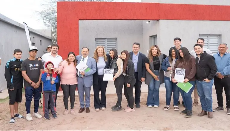 El Plan Angelelli, un modelo habitacional único que avanza hacia las mil viviendas entregadas en La Rioja