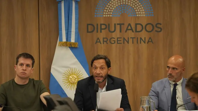 Karina Milei vuelve a ningunar a la comisión investigadora de $Libra, que insiste en que de respuestas Karina Milei vuelve a ningunar a la comisión investigadora de $Libra, que insiste en que de respuestas
