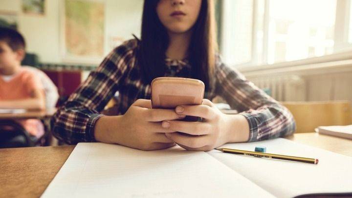 La UE quiere prohibir el acceso a las redes sociales a los menores de 13 años