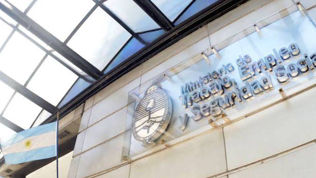 De cuánto será el Salario Mínimo, Vital y Móvil hasta abril de 2027: qué confirmó el Gobierno