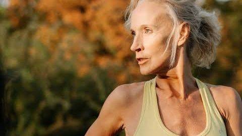 Confirmado por entrenadores: "Para conservar masa muscular después de los 60, hay que entrenar fuerza con estos ejercicios"