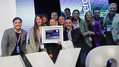 Equipo de COTO recibe el eCommerce Award Argentina 2026 en Alimentos y Consumo Masivo. Equipo de COTO recibe el eCommerce Award Argentina 2026 en Alimentos y Consumo Masivo.