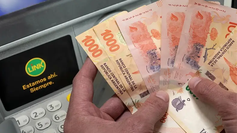 El Gobierno fijó un salario mínimo de miseria: aumentará $ 50 mil en ocho meses | Salarios