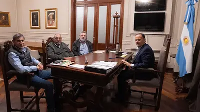 Quintela prepara un plan ante el Superniño y anticipa obras para contener crecidas e inundaciones en La Rioja Quintela prepara un plan ante el Superniño y anticipa obras para contener crecidas e inundaciones en La Rioja