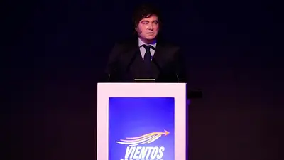 Milei se aferró a la motosierra para el 2027 y se atajó: "Si no ganamos elegimos suicidarnos" Milei se aferró a la motosierra para el 2027 y se atajó: "Si no ganamos elegimos suicidarnos"