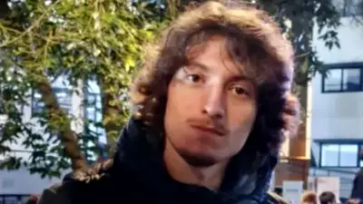 Buscan a Mariano Martínez, desaparecido en La Plata: "Que me llame y diga 'estoy vivo'" Buscan a Mariano Martínez, desaparecido en La Plata: "Que me llame y diga 'estoy vivo'"
