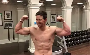 Mark Wahlberg, a los 55 años: su rutina saludable para estar en forma | Farándula