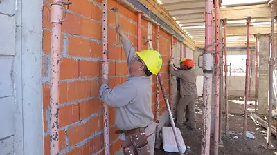 Buscan a 5.700 trabajadores de la construcción y pagan sueldos de hasta 6.500 euros en un país europeo Buscan a 5.700 trabajadores de la construcción y pagan sueldos de hasta 6.500 euros en un país europeo