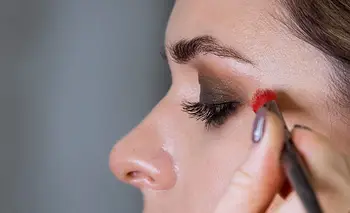 La clave para rejuvenecer la mirada y lograr un maquillaje perfecto | Tendencias