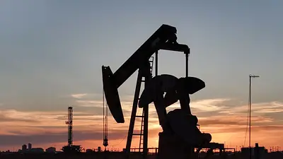 El precio del petróleo roza los US$ 100 por los ataques cruzados entre EE.UU. e Irán El precio del petróleo roza los US$ 100 por los ataques cruzados entre EE.UU. e Irán