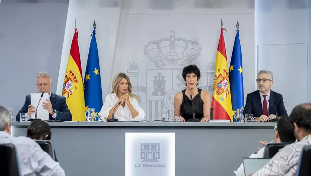 España desclasificará 40 documentos oficiales sobre la crisis migratoria en Ceuta | Europa
