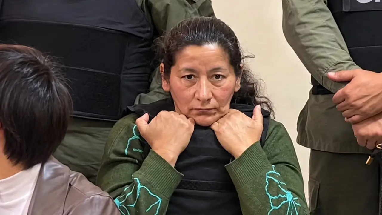 "Ellos deberían saber dónde está Loan": Laudelina acorraló a tres detenidos en pleno juicio