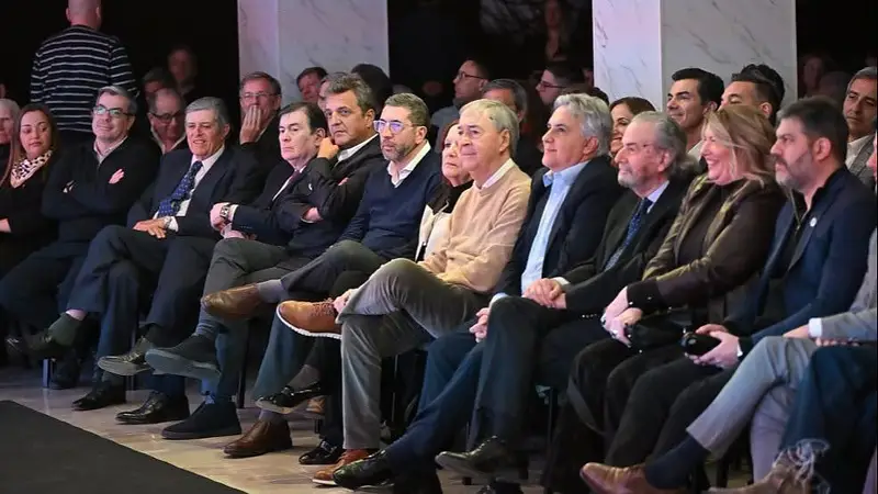 Un homenaje a De la Sota dejó postales de unidad en el peronismo