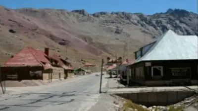 Dónde queda Las Cuevas, el pueblo argentino ubicado a más de 3.000 metros de altura que parece un rincón de Europa Dónde queda Las Cuevas, el pueblo argentino ubicado a más de 3.000 metros de altura que parece un rincón de Europa