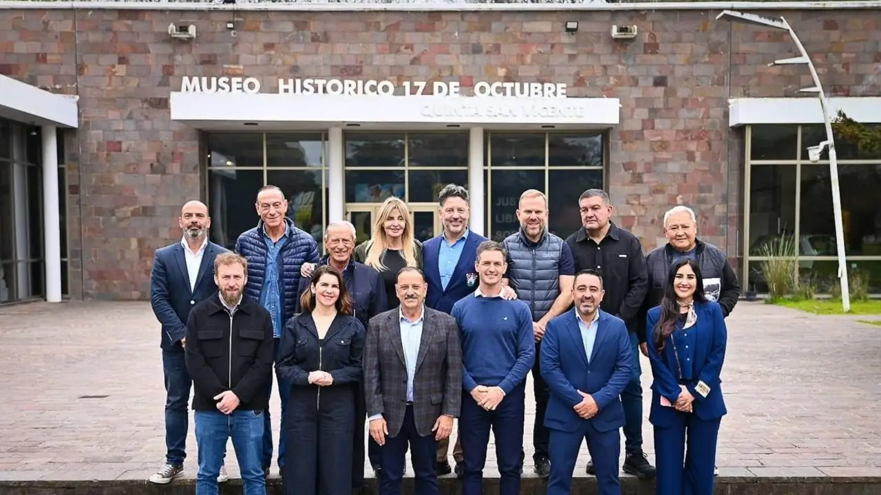 Junto a la Liga de Intendentes Peronistas, Quintela llamó a la unidad de cara a 2027: “Tenemos la responsabilidad”