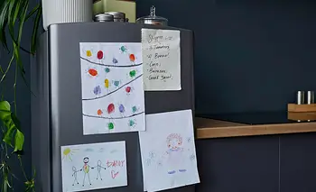 Por qué poner los dibujos de los niños en la heladera mejora su autoestima | Psicología