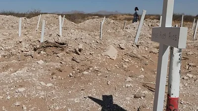 Inhumaron 117 restos de cuerpos humanos en Ciudad Juárez encontrados en una fosa común Inhumaron 117 restos de cuerpos humanos en Ciudad Juárez encontrados en una fosa común
