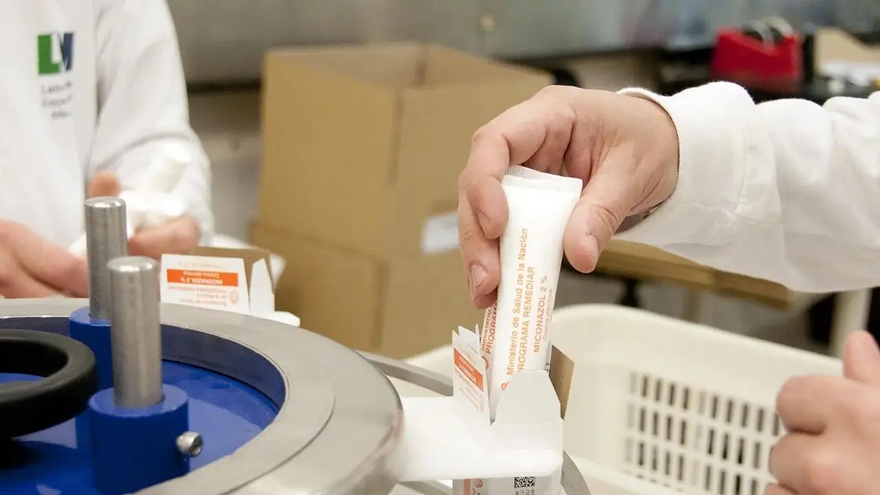 Milei recortó 72% el presupuesto de Remediar y La Rioja recibe cada vez menos medicamentos: qué pasa en la provincia
