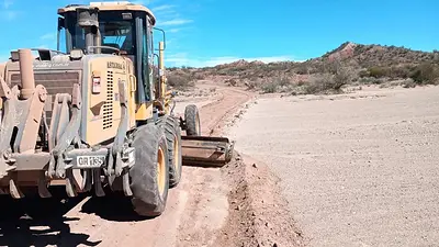 Obra pública: La Rioja refuerza el mantenimiento de rutas y caminos en distintos puntos de la provincia Obra pública: La Rioja refuerza el mantenimiento de rutas y caminos en distintos puntos de la provincia