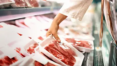 Bandejas de carne en el supermercado: qué significan los colores rojo, amarillo y negro Bandejas de carne en el supermercado: qué significan los colores rojo, amarillo y negro