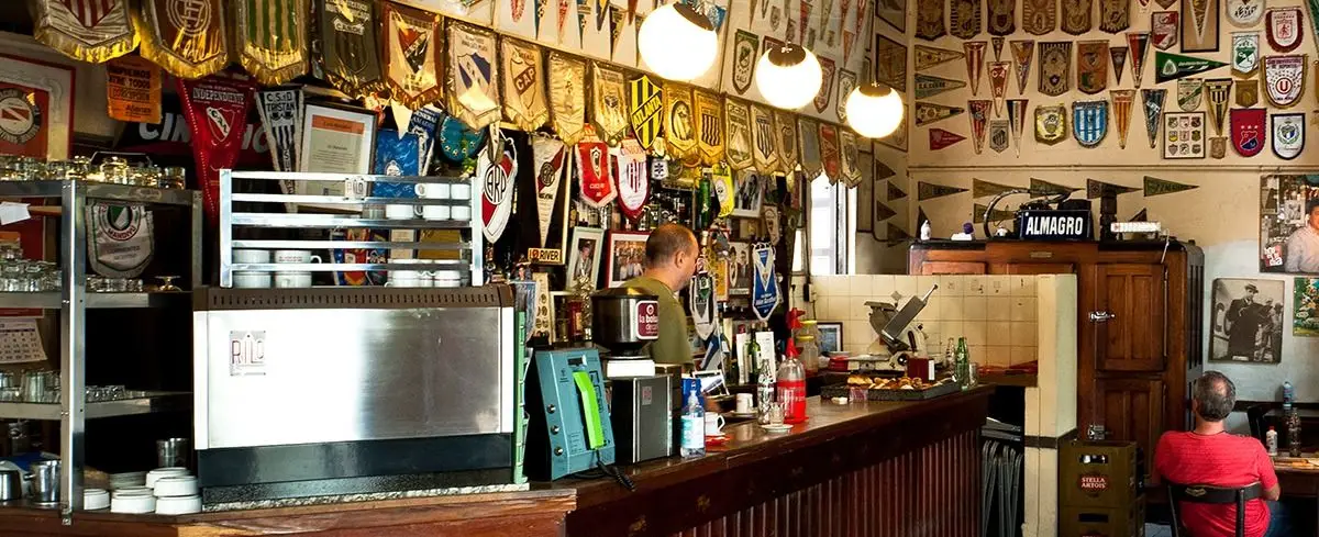 El Banderín, Bar Notable.