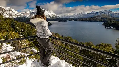 Buscan voluntarios para vivir gratis en Bariloche: los requisitos y beneficios para postularse Buscan voluntarios para vivir gratis en Bariloche: los requisitos y beneficios para postularse