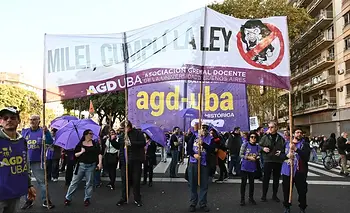 Los trabajadores de la UBA llevan su reclamo a Plaza de Mayo  | Ley de financiamiento universitario