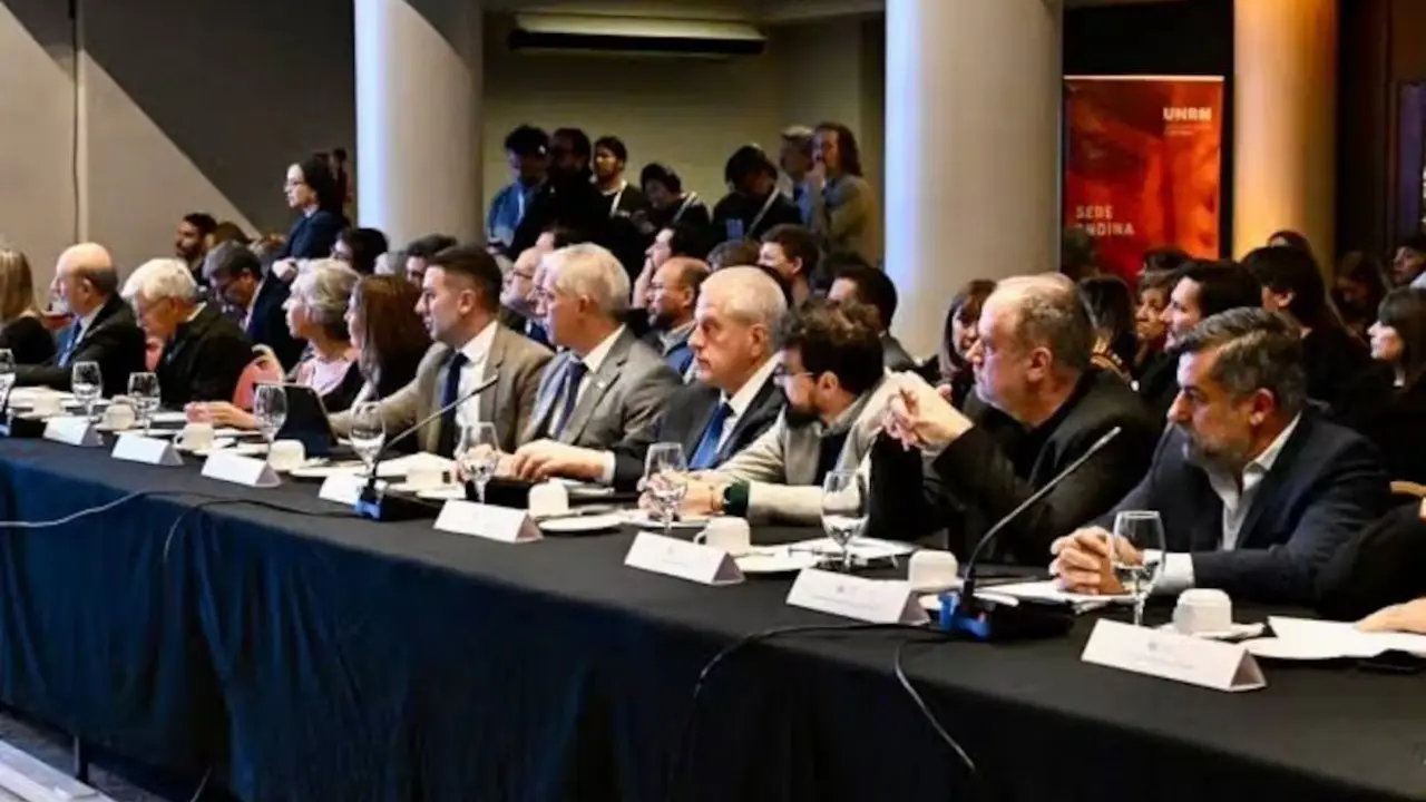 Antes de la Marcha Federal Universitaria, rectores van al Congreso para exigir el Presupuesto 2027