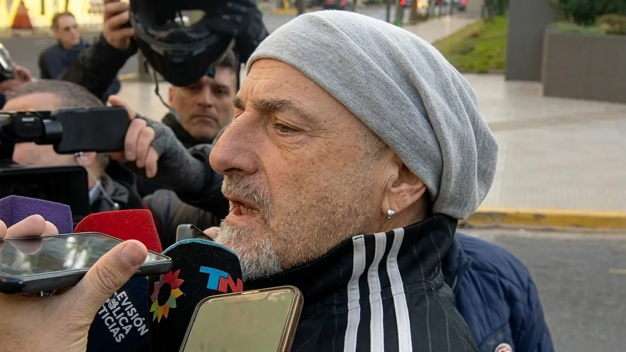 Escándalo en Palermo: Gustavo Sofovich chocó a una moto y se generó un importante operativo