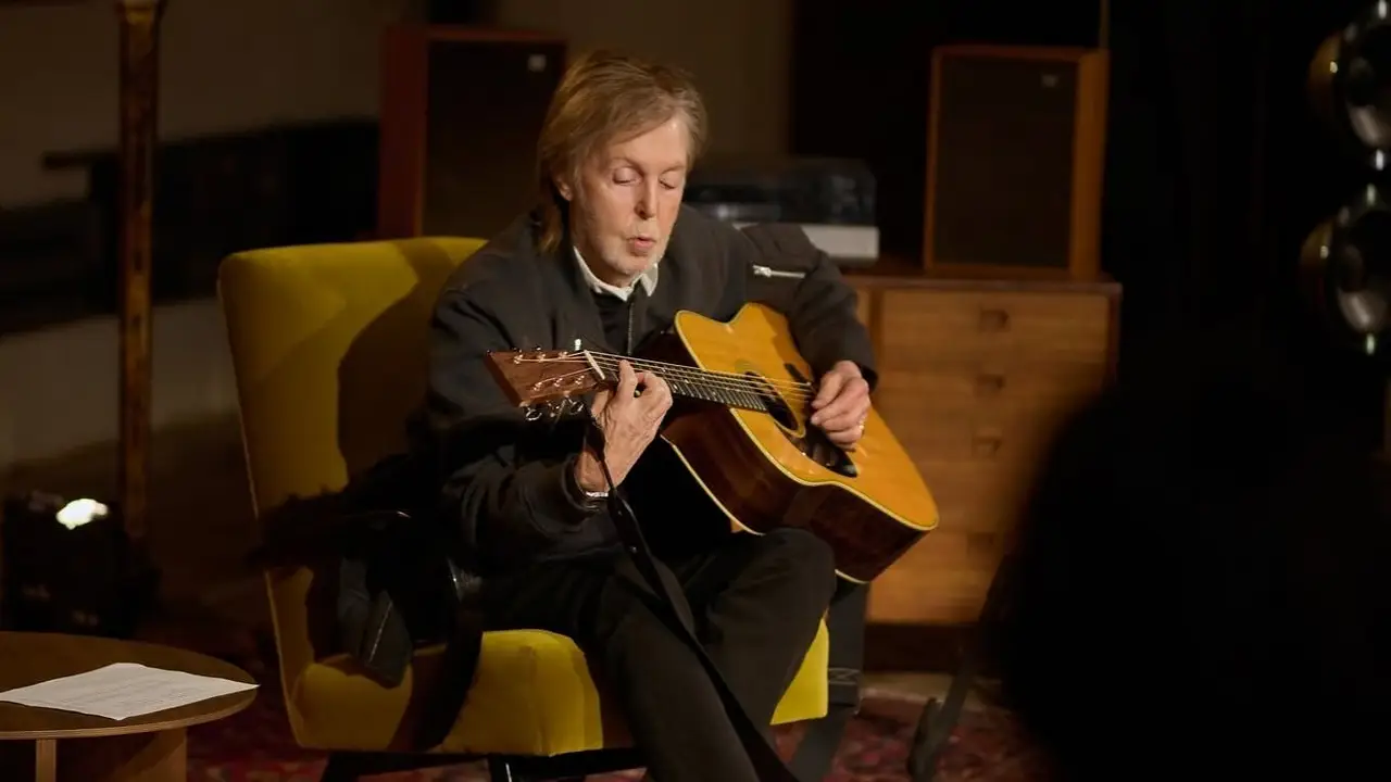 Paul McCartney, músico, sobre el estado anímico: "La tristeza no es tristeza. Es felicidad con una chaqueta negra"