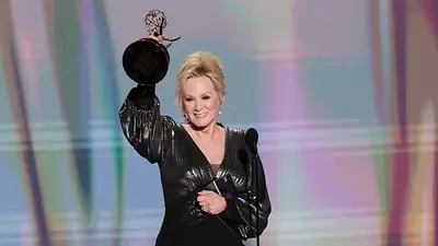 Hacks. Jean Smart. Hacks. Jean Smart.